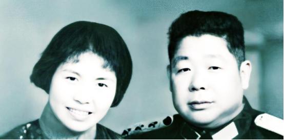 1949年，陈赓在上海见到了小姨子，多年不见，小姨子出落的亭亭玉立，已长成了大美