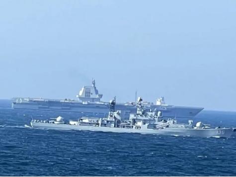 航母杀手为福建舰警戒，打击范围覆盖东海，日本敢动手，130主炮直接带走？
 
在