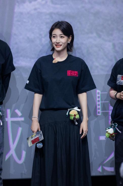 啜妮主演抓特务抓特务票房破3000万靠口碑逆袭的院线好片，上映第二天票房站稳三千