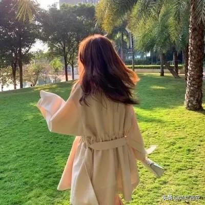 人，
这一生，
一定要学会：
不要记仇。
伤害你的人，
肯定也会教育你。
但是，