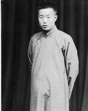1929年，莫斯科。瞿秋白的亲弟弟瞿景白，突然在苏联“人间蒸发”，令瞿秋白心痛不