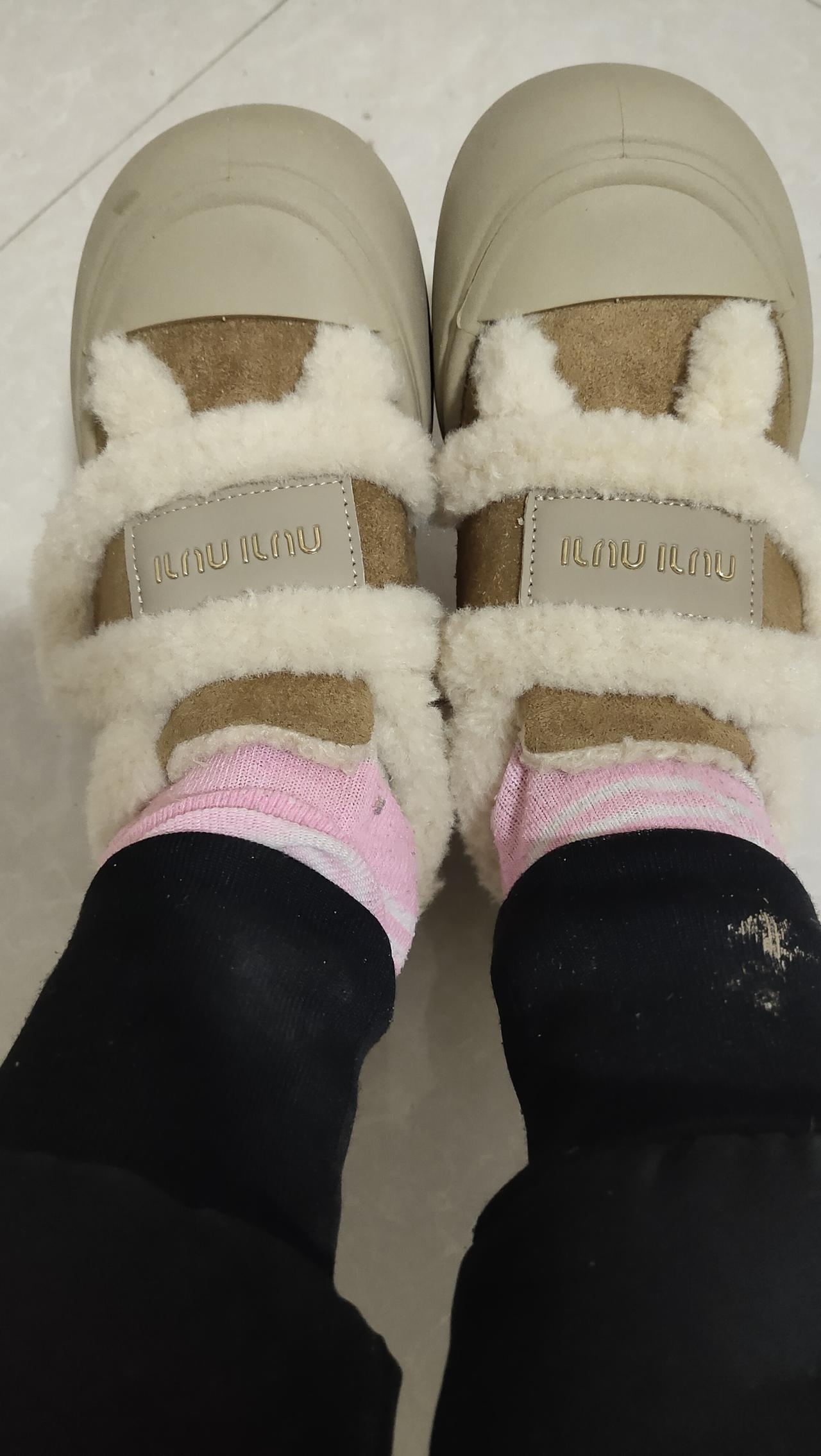 昨天晚上刷抖音看到镇上的商场搞活动，东西很便宜
有点好奇是啥样的，所以今天一早就