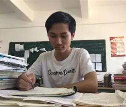 一个从山沟飞出的研究生，苦干9年，往家打款70多万，回村一瞅，二老居然连一万块都
