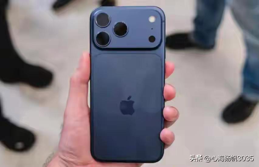 昨天刚拿到 iPhone 17 Pro Max，使用后忍不住来和大家分享感受。外