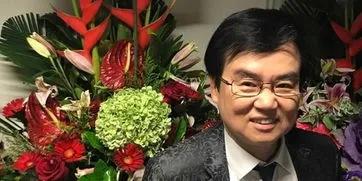 76岁的资深电影人黄百鸣近况备受瞩目。他依旧在电影界保持活跃，不仅参与打造了多部