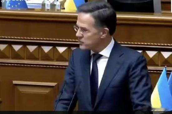北约秘书长吕特给乌克兰画了个大饼。他在基辅宣布乌盟友将提供超过150亿美元，以满