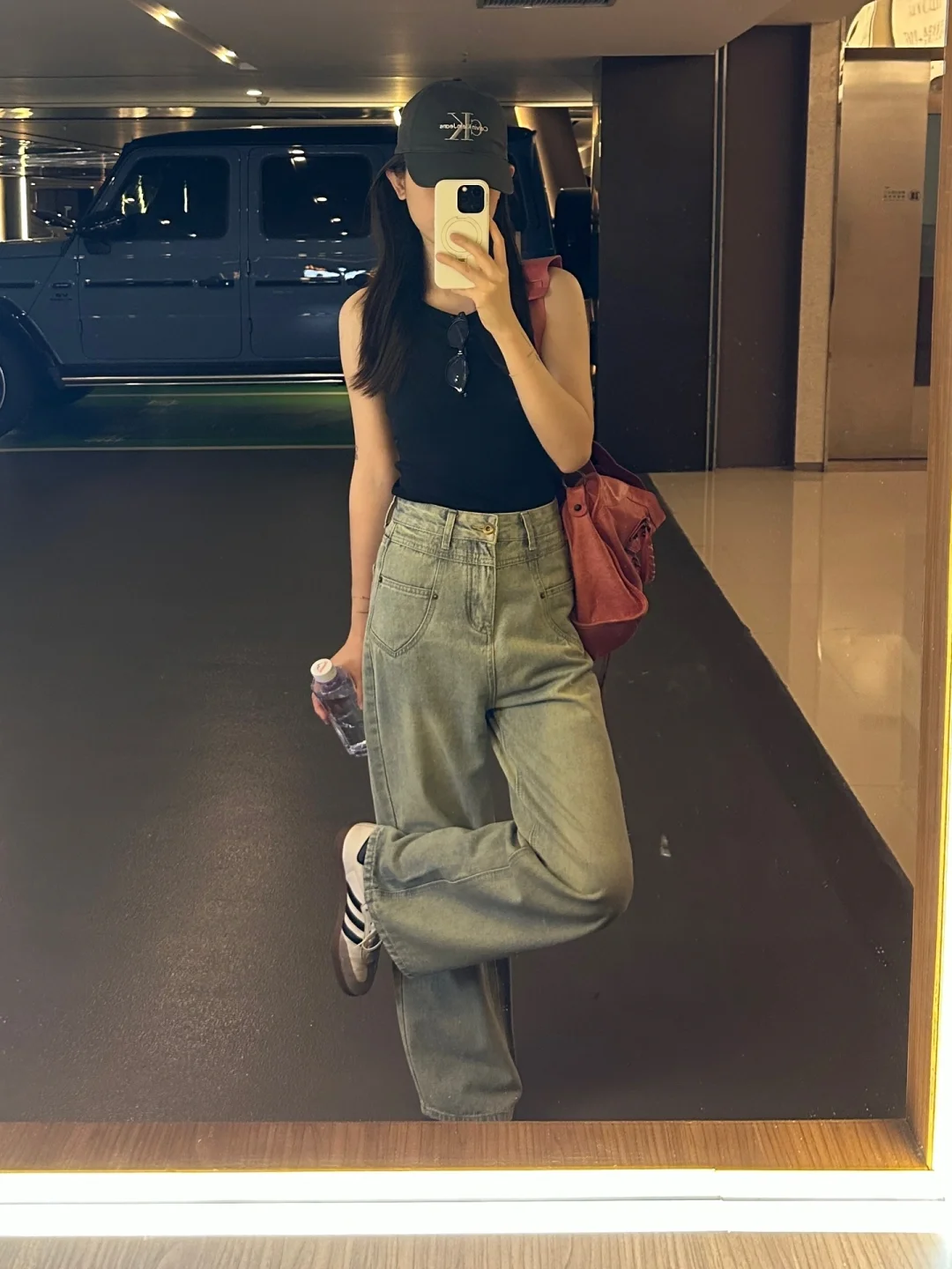 大热天坚持牛仔裤的我👌