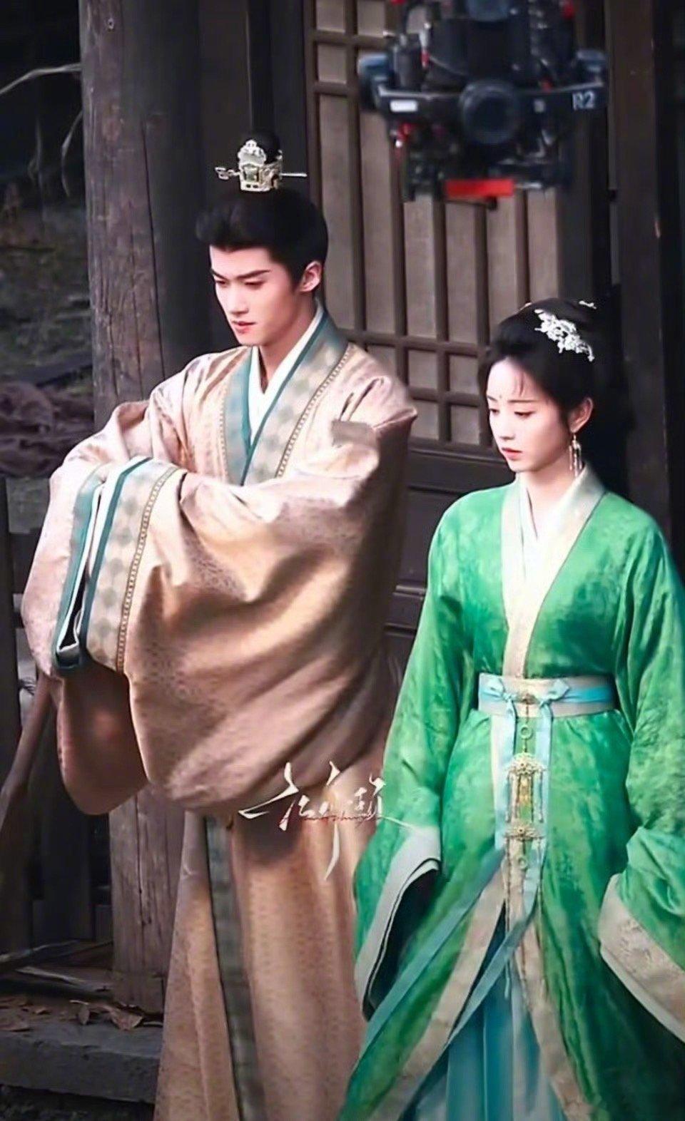 田曦薇闫桉《嫁金钗》路透，CP感如何～ 