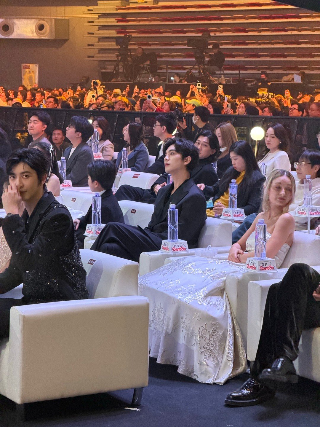 不行了 这个男模也太帅了!顾振翔微短剧盛典的唐诡188男模