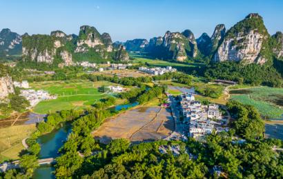 一、选科要求：全部不提科目要求，物理历史都能报
先说选科。2026年新高考，广西