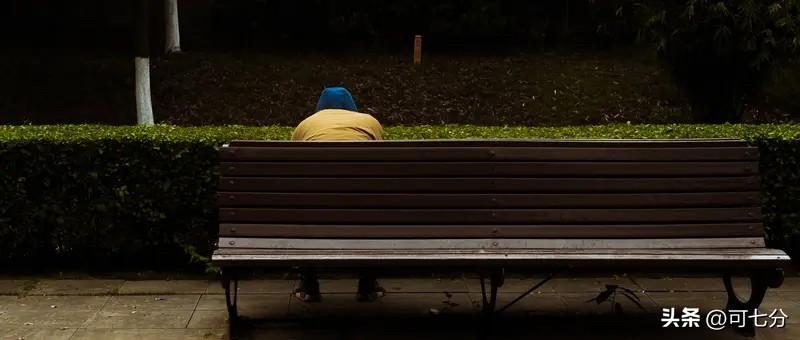 最近大家都在说不结婚更好，我认为其实不是否定婚姻，而是越来越多人清醒了。

不是