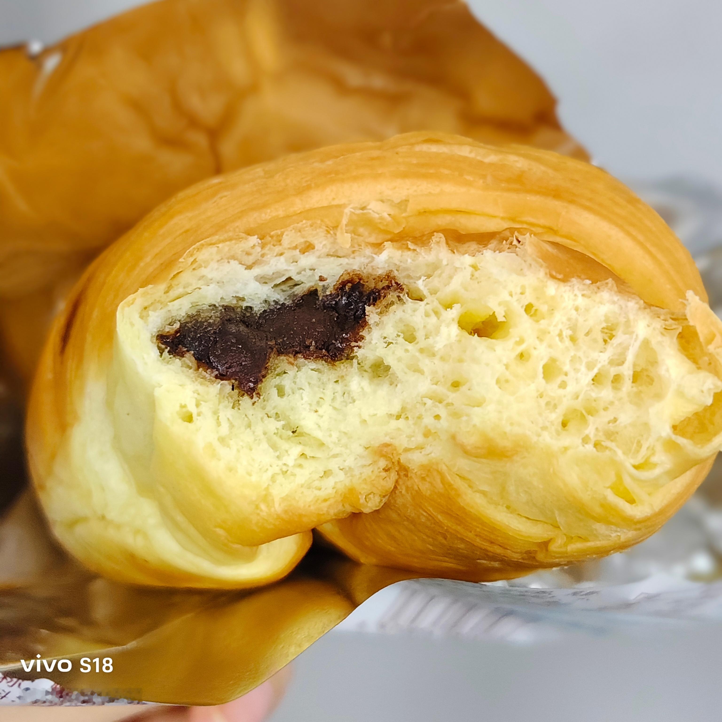 真嘟没有面包测评来找我么[馋嘴]今天吃爆浆牛角面包🍞 ​​​