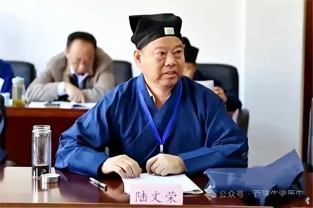 “中国最富道士”陆文荣：93年花百万买地皮，靠一个道观年入1亿，儿子炫富被绑架 
