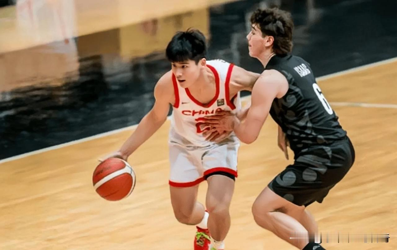 中国男篮击败约旦男篮夺得U18亚洲杯季军，U18男篮亚洲杯季军赛，中国男篮对阵约