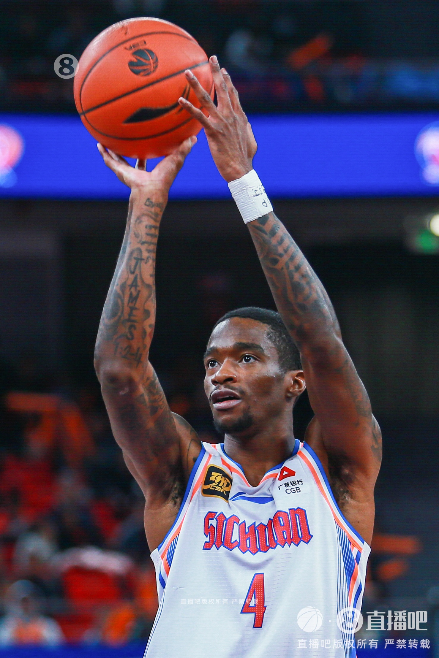 成色如何？广东男篮新赛季4外援：麦考尔&奎因&萨林杰&萨姆纳