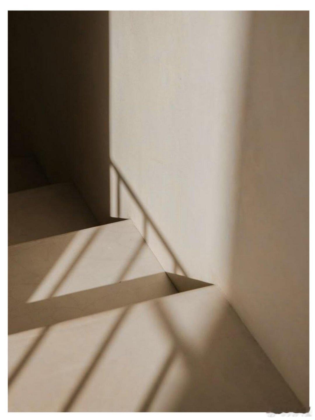 情绪装个纱窗，挡得住蚊虫闲话透得过清风自在向下兼容，向上开花请你务必一而再，再而