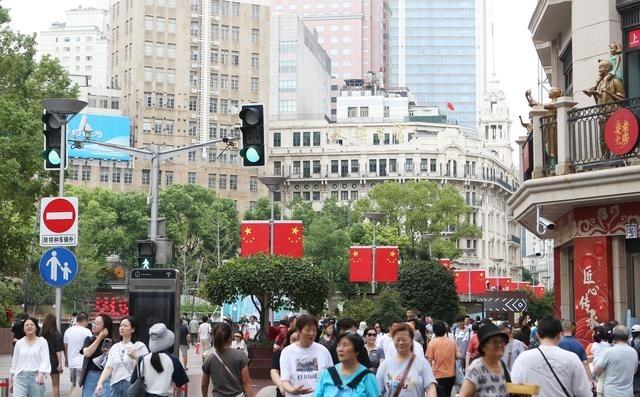 风向已变了！美国、德国、法国、韩国、英国、西班牙等国媒体纷纷把目光转向了中国。谁