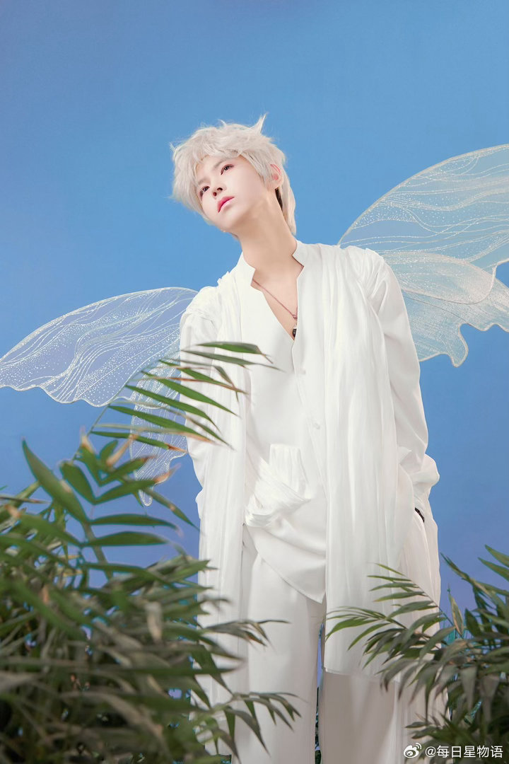 官宣来袭！李希侃The25thHour杭州生日会 正式解锁。兼具质感与新意的舞台