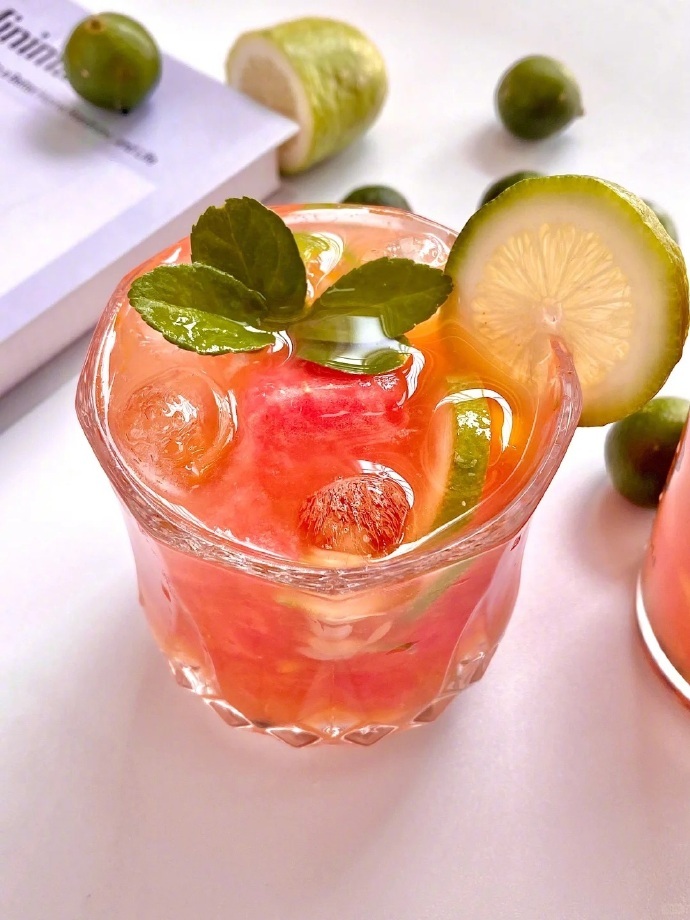 巨好喝！建议姐妹夏日动手做这杯🍉西瓜水果茶～ ​​​