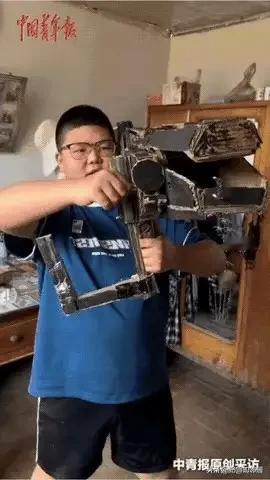 “这个男生火了！”甘肃张掖，13岁男生放暑假在家，不爱刷手机，也不咋出去找同学玩