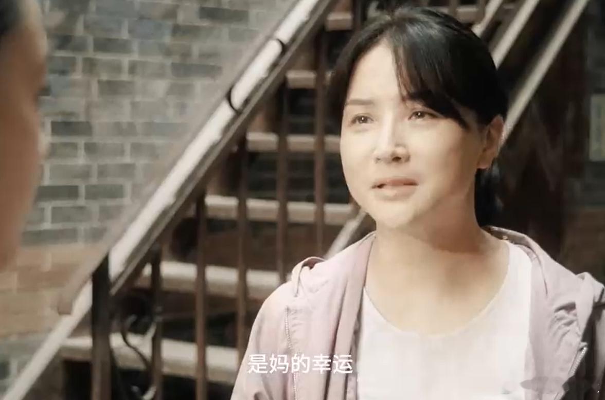 她的盛焰原生家庭好窒息 这部剧真的太敢拍了💔，把原生家庭的伤害、控制、冷漠展现