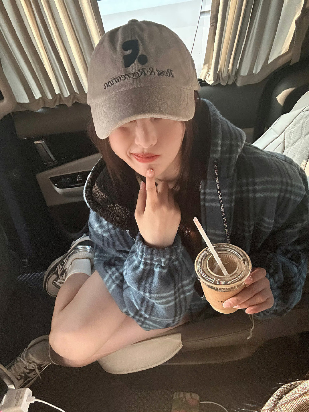 “韩系女友”杨超越