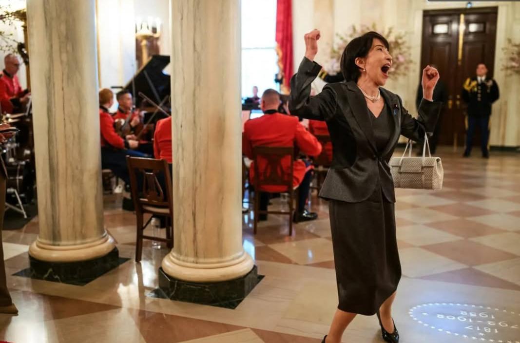 来自白宫摄影师的一组美照，我们可以看一看日本第一位女首相的风采。
我不知道说些什