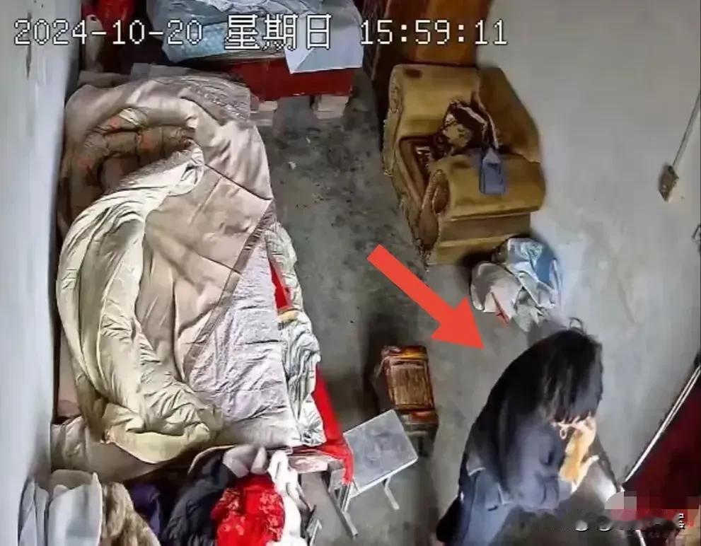 简直是畜牲！

“人性的黑暗一旦暴露，便是对文明社会的无情践踏。”在河南巩义，发