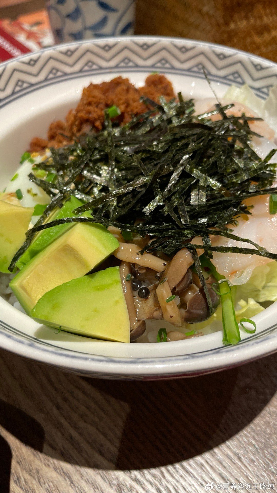 #5个症状提示体内有湿气# 用营养学解释中医：营养学和中医有着很多联系❗️中医很