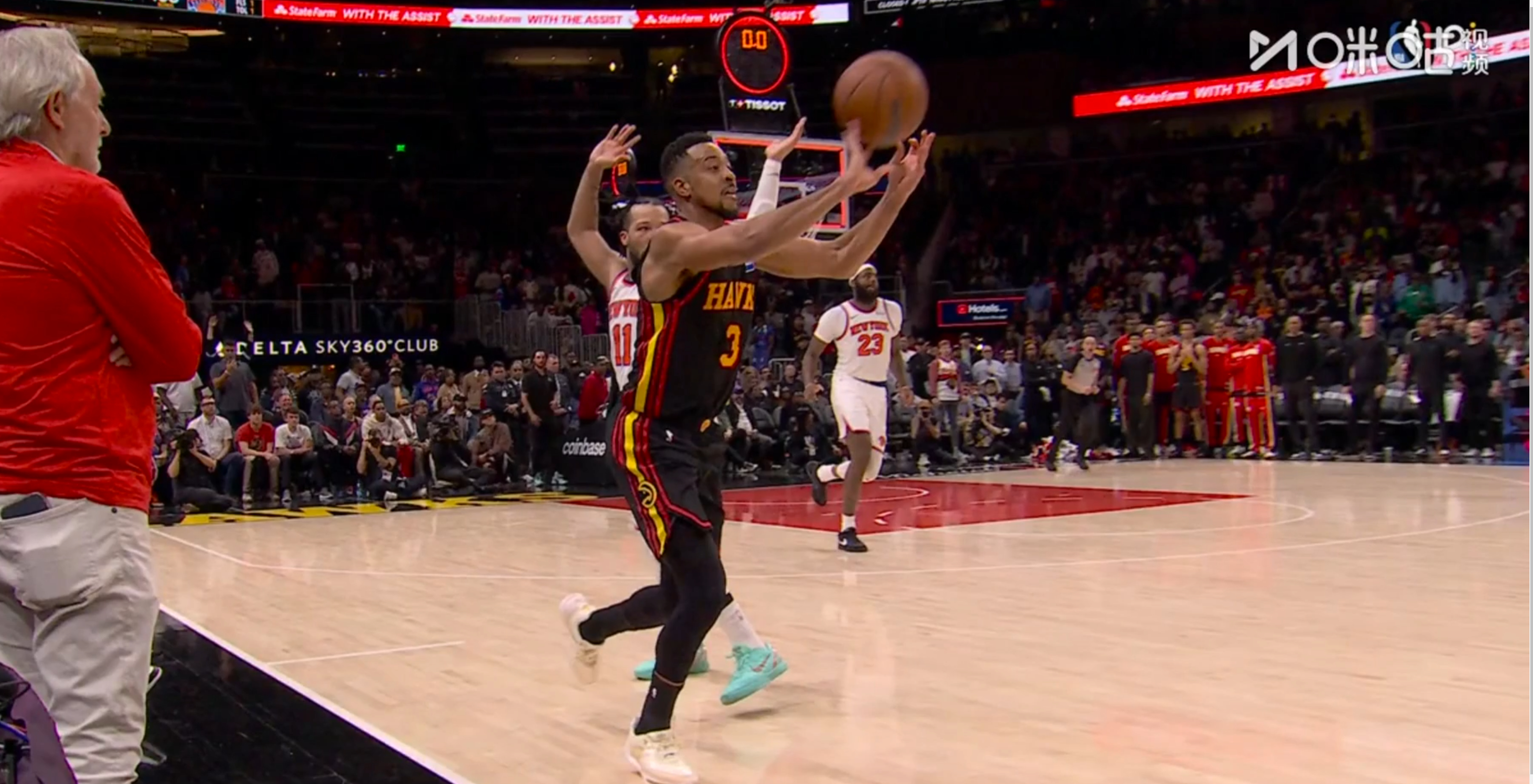 CJ距离绝平尼克斯只差了一个指尖的距离尼克斯战胜老鹰