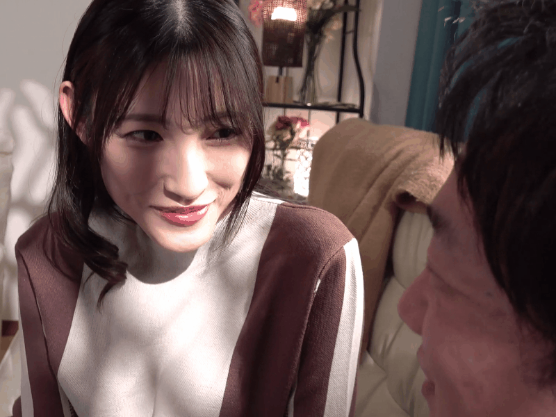 森泽佳奈，表情撩。 
