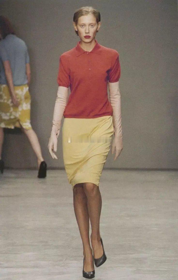 Prada 2001春夏秀场（灰色那套真好看[期待][期待] ​​​