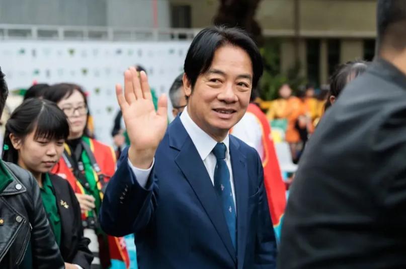 赖清德就职，日本派37人参加，国民党集体不去，大陆闷声办大事。
 
眼瞅着距离赖