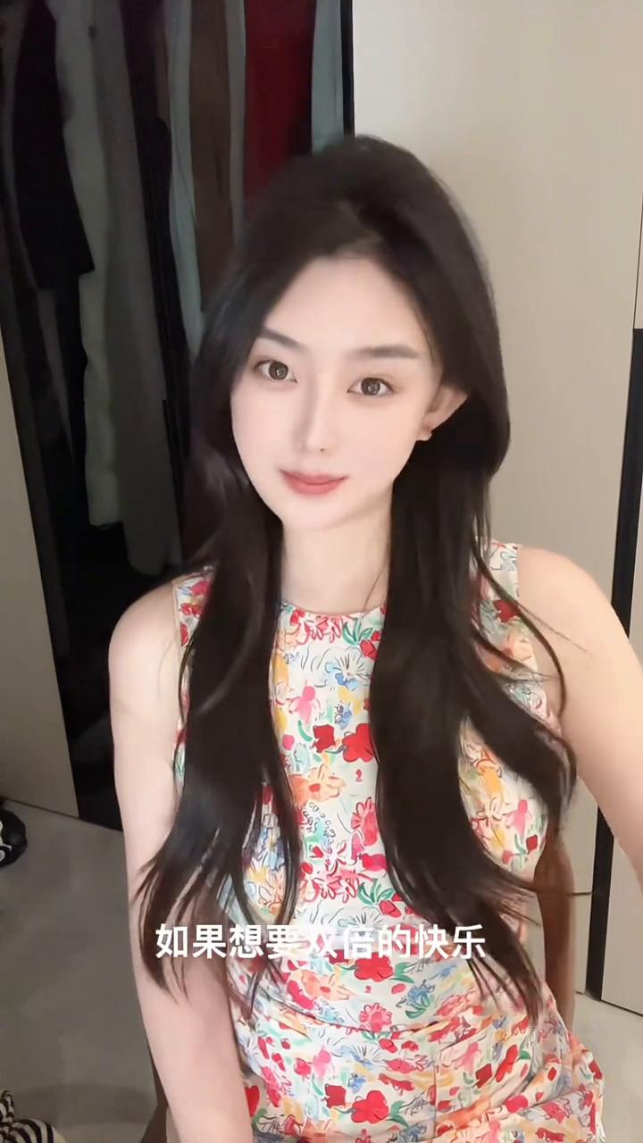 男人的快乐有两个，一个是女人，一个是酒。如果想要双倍的快乐，那就是跟女人一起喝酒