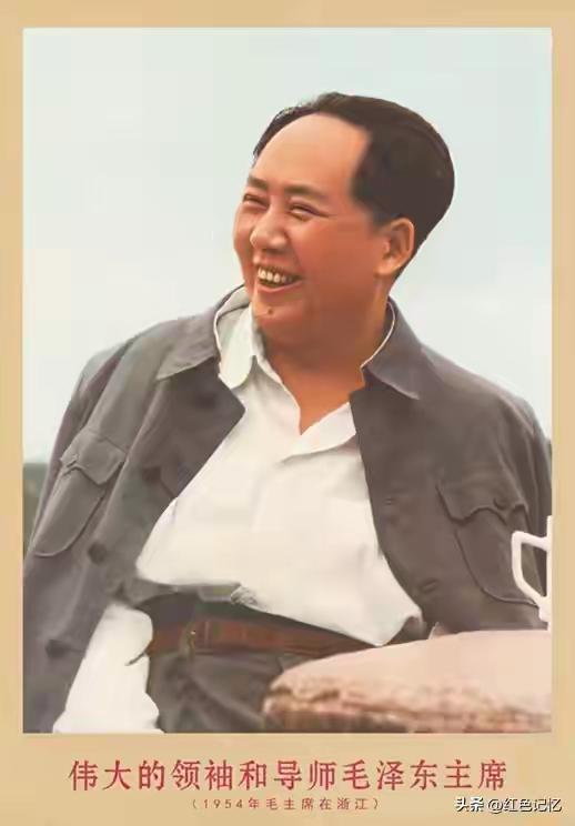 伟人笑容满面的模样慈祥和蔼