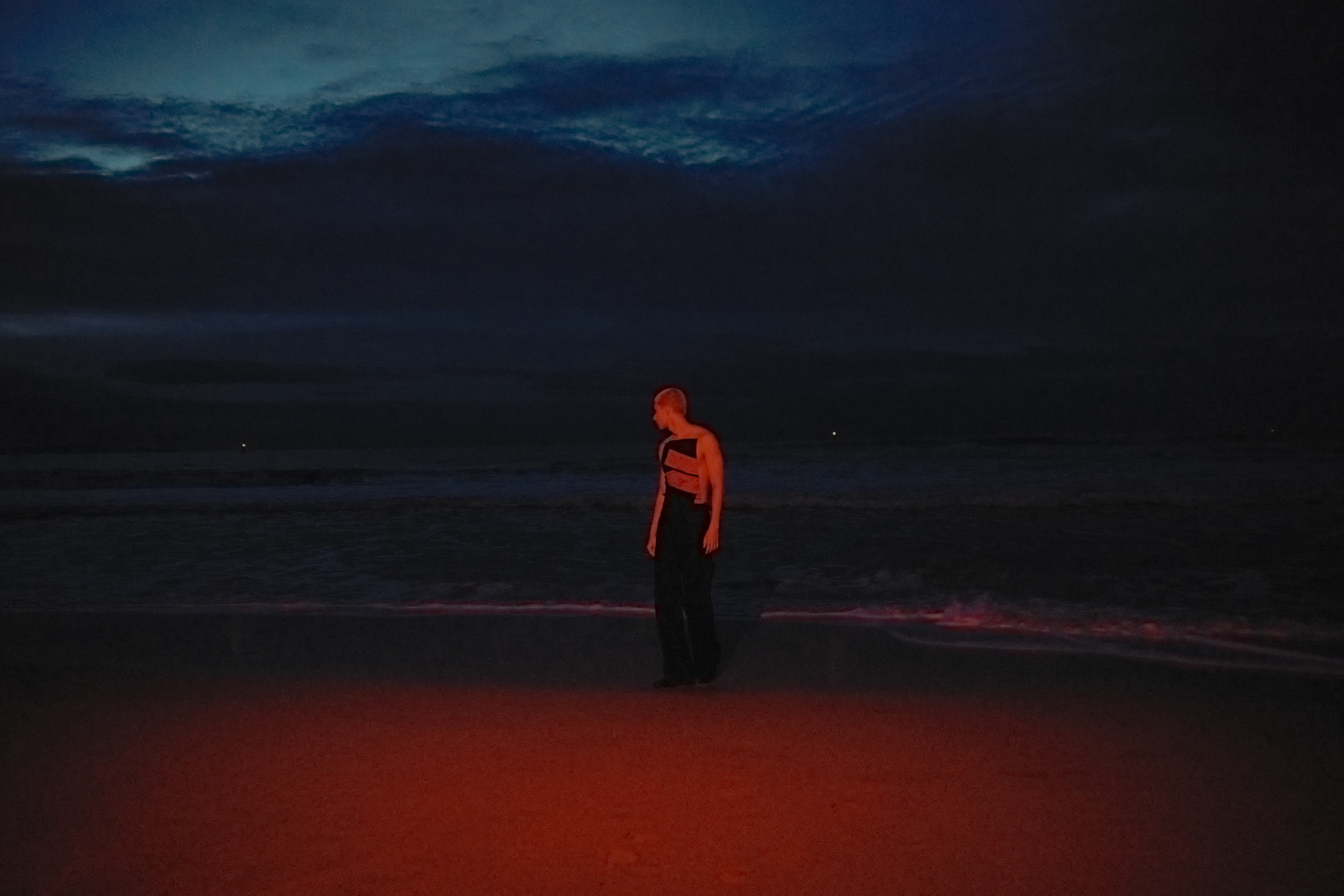 米卡 × ELLE风尚大典OMG～ 身穿 Couregges 25早春系列出镜今