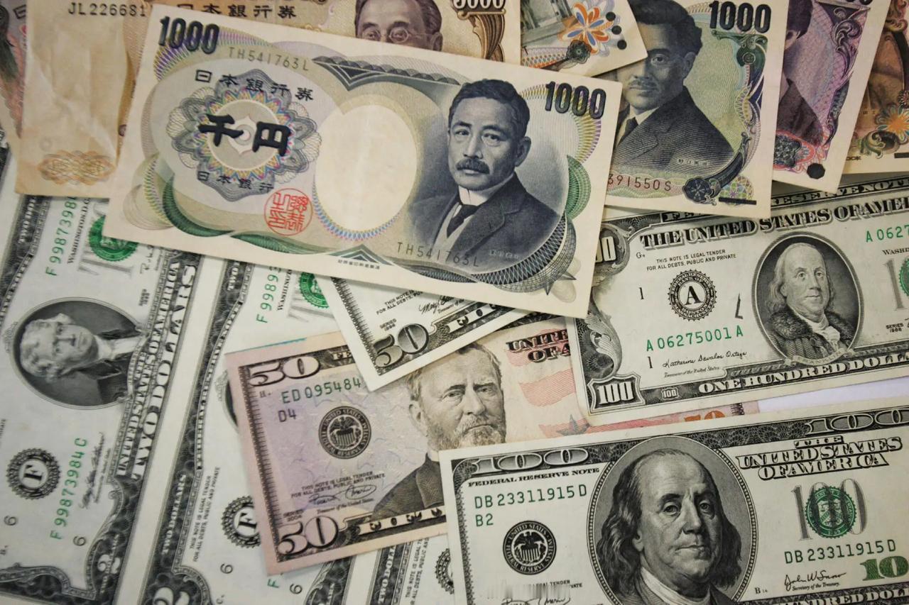 日本人真会玩，被吓得直接走病遁！
这几天，市场上最关注的就是——日本到底是加息2
