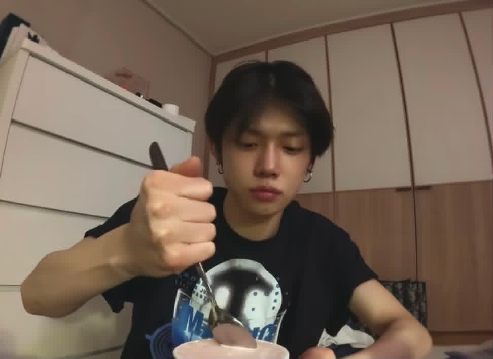 崔然竣咋这么萌呀 全世界最像小猪的 
