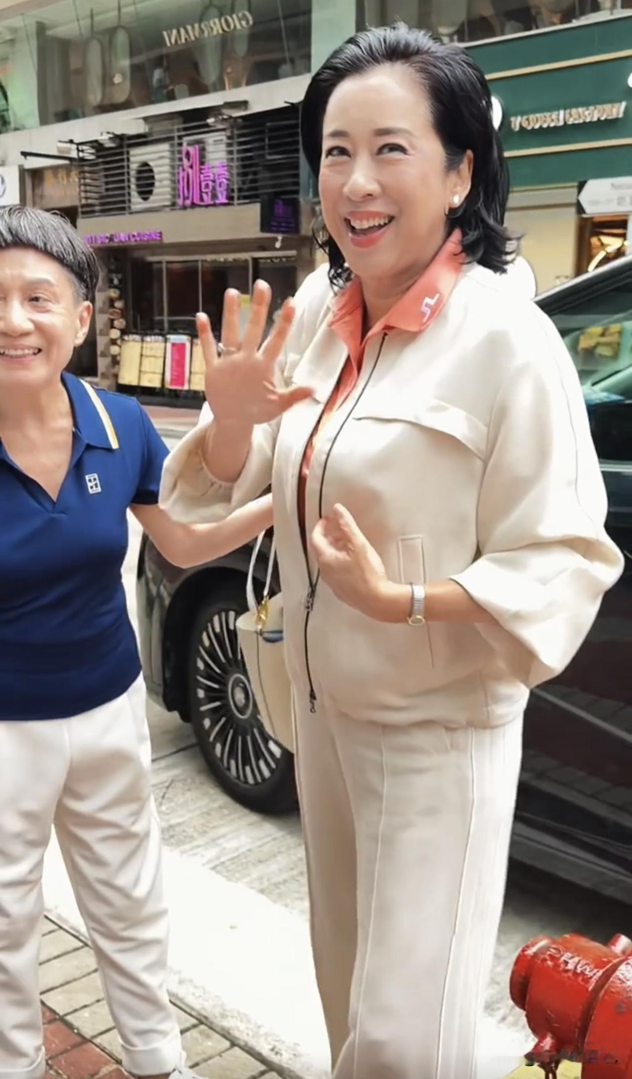 昔日港姐冠军，如今都68岁了，依旧还是那么美。
