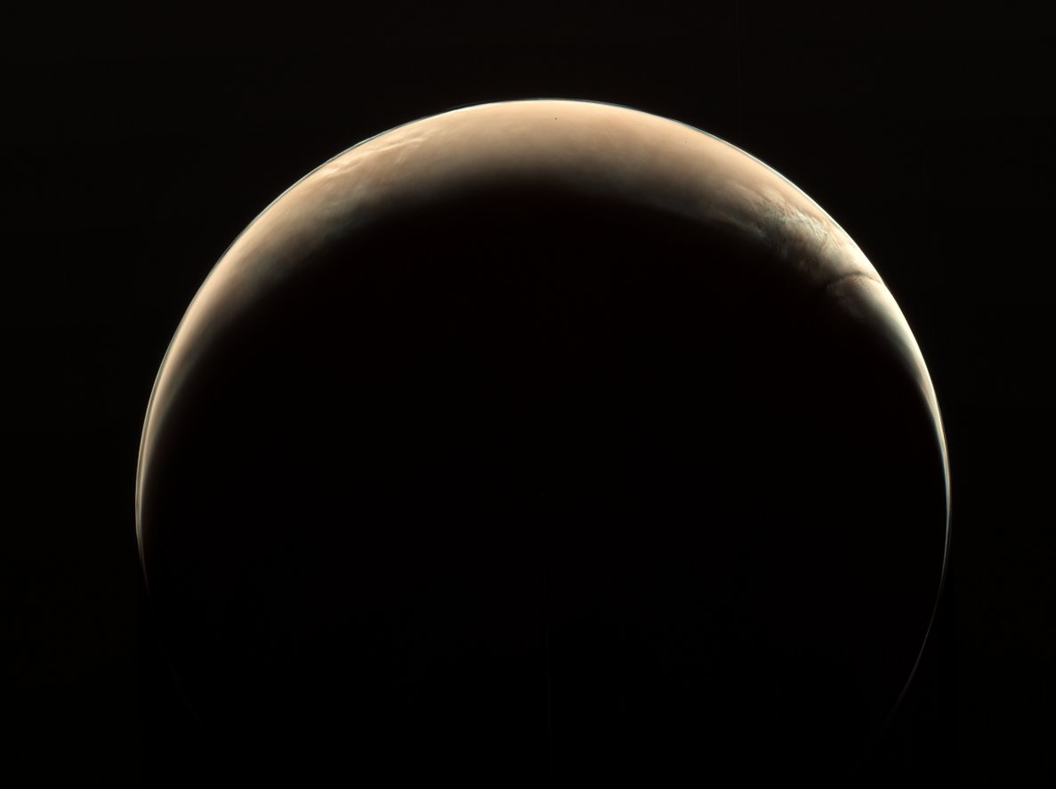 接近火星中🔴这张火星照由NASA灵神星探测器于5月15日拍摄，当时它距离火星约