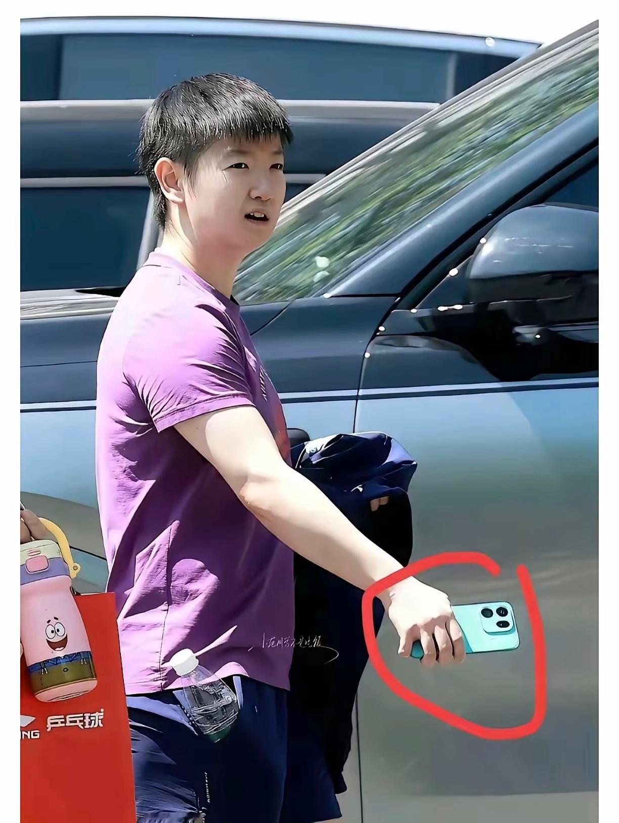 孙颖莎用的手机是什么牌子的