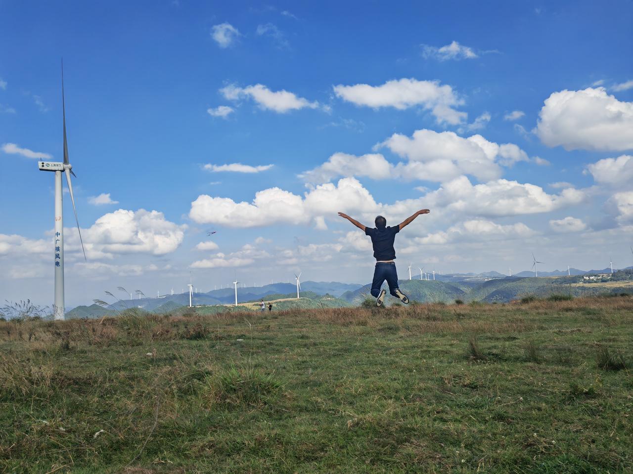 我经常性说做交易，首先要把自身的磁场稳住，所以要经常性到有山有水开阔的地方补磁场