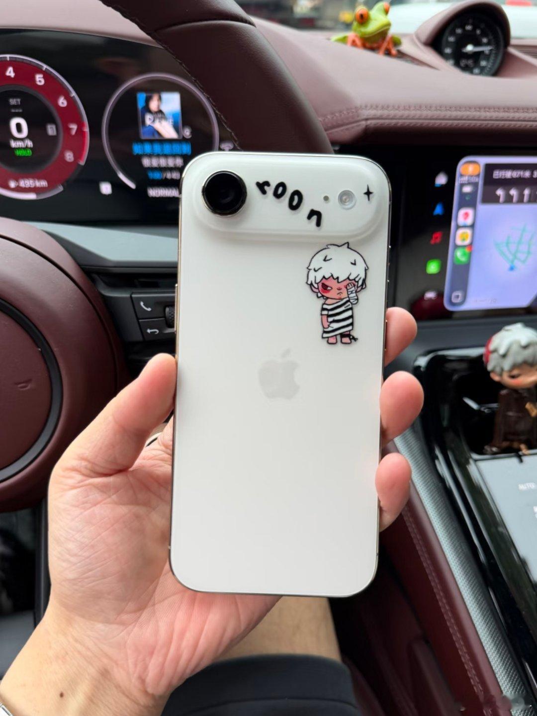 iPhone Air的极简化也确实好看 ​​​