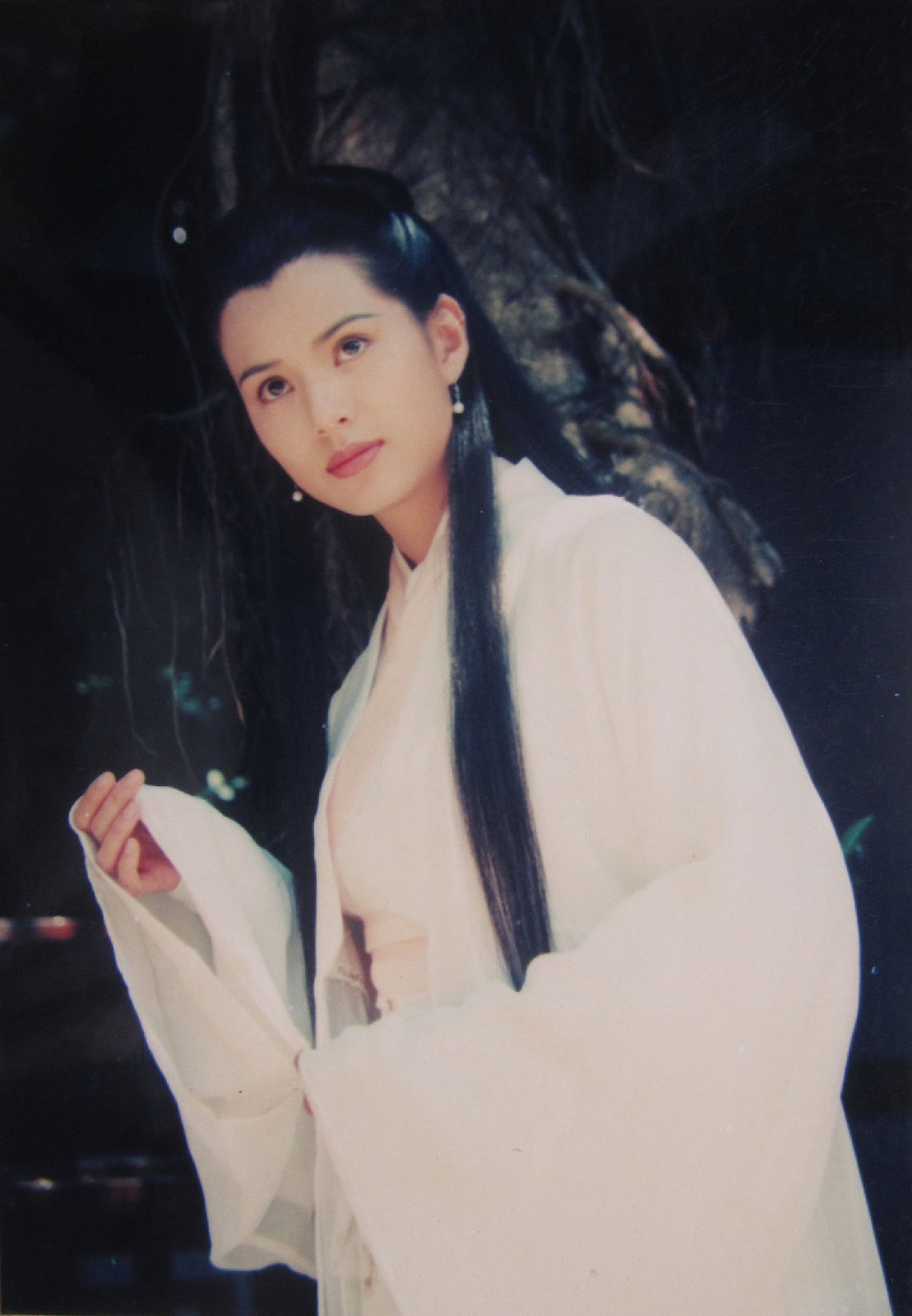 今天是李若彤的60岁生日~分享一些姑姑的影视剧经典中的剧照选《廉政行动1994》