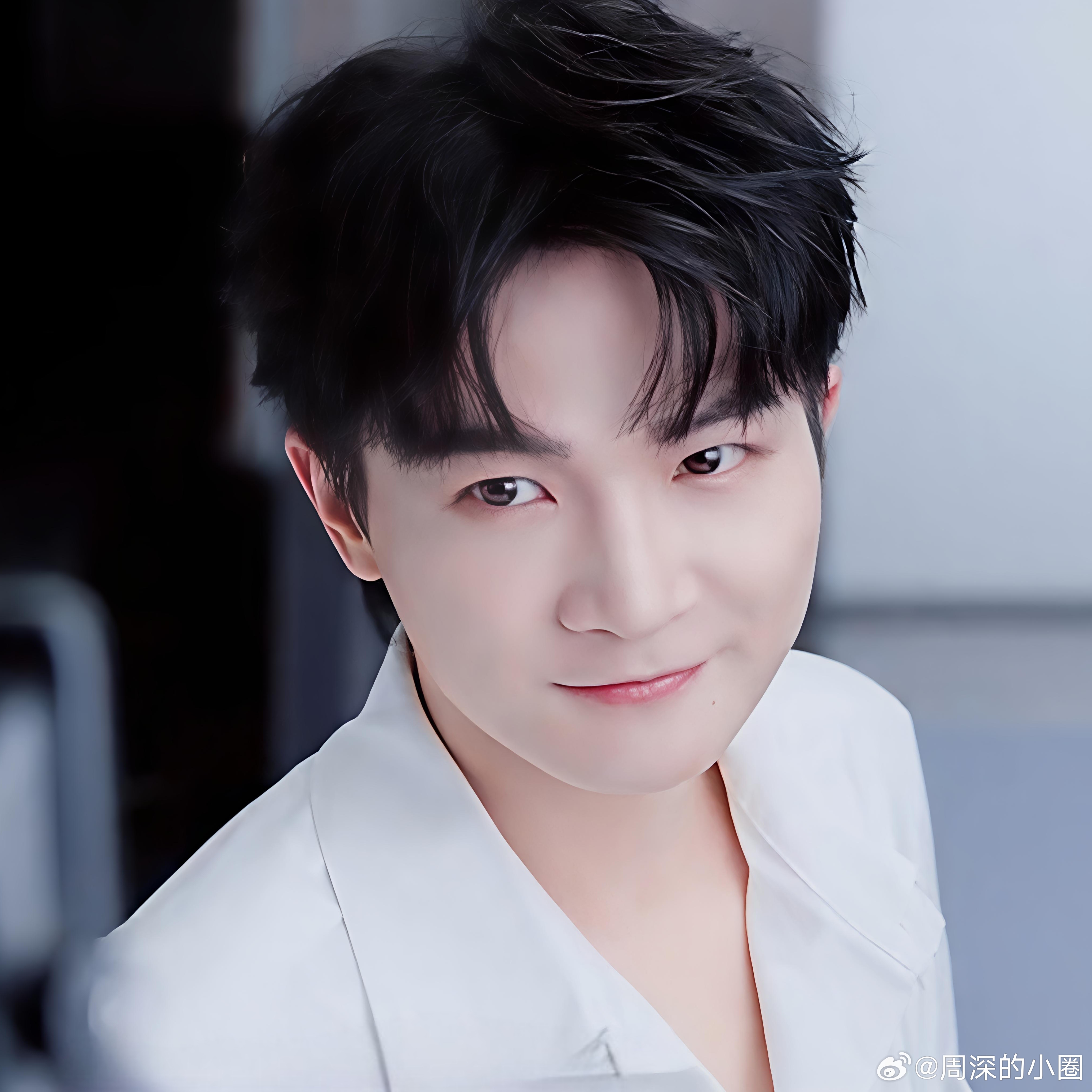 周深 ✨️周深深深的舞台日记 ✨️周深2026深深的巡回演唱会 【小圈跟米子们说