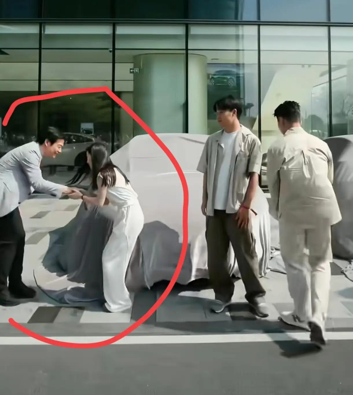 还能这样玩？当大家还认为23万一辆小米汽车有点贵的时候，那些意识超前，具备互联网