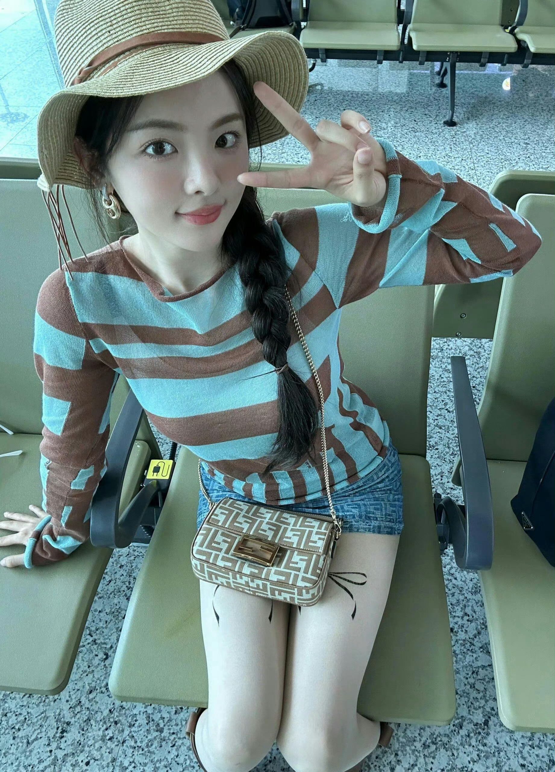 杨超越妹妹私服，真的好甜呢。杨超越