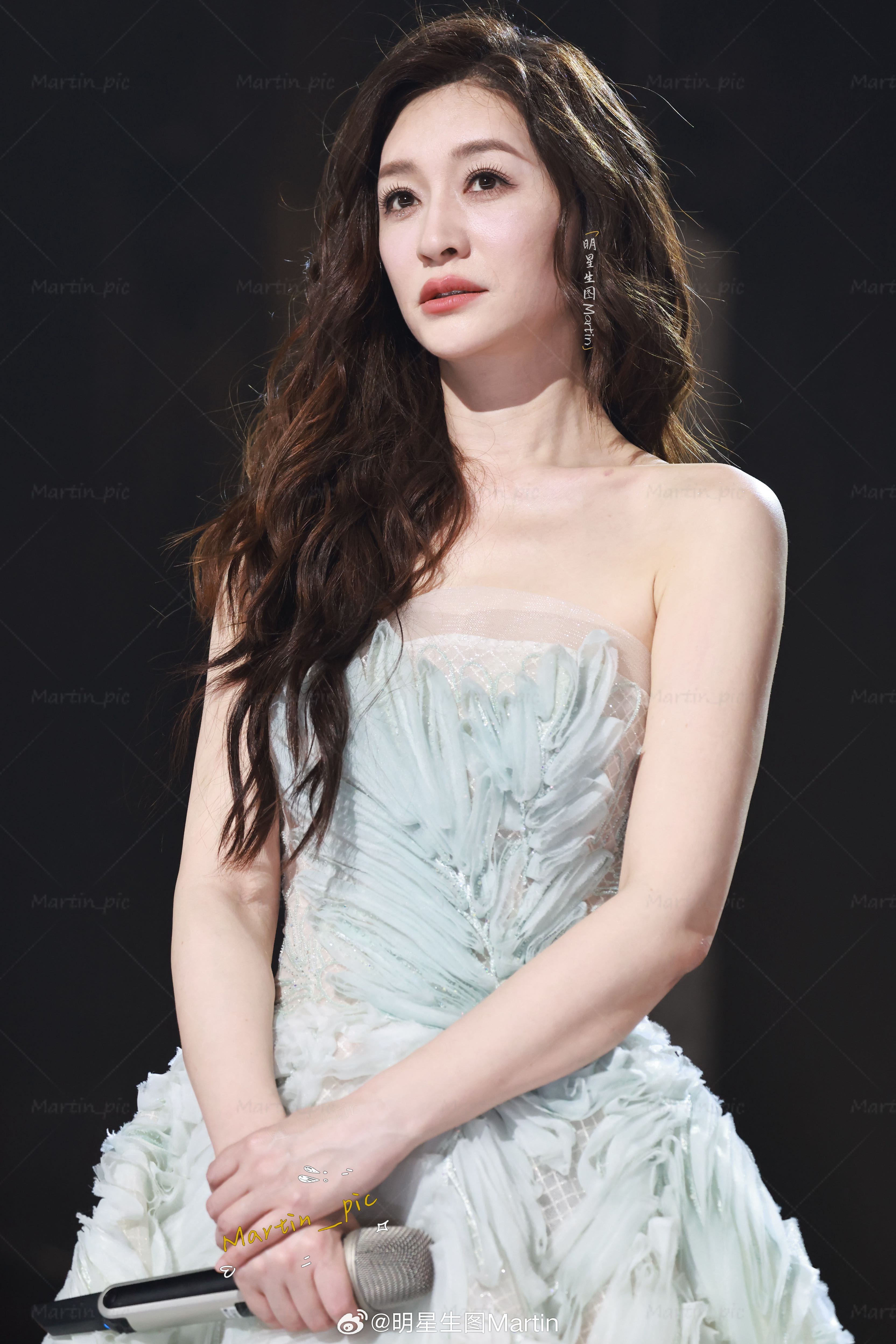 李小冉 李小冉浪姐总决赛生图 是眼里有光的姐姐呀李小冉管理平地摔的倒霉神