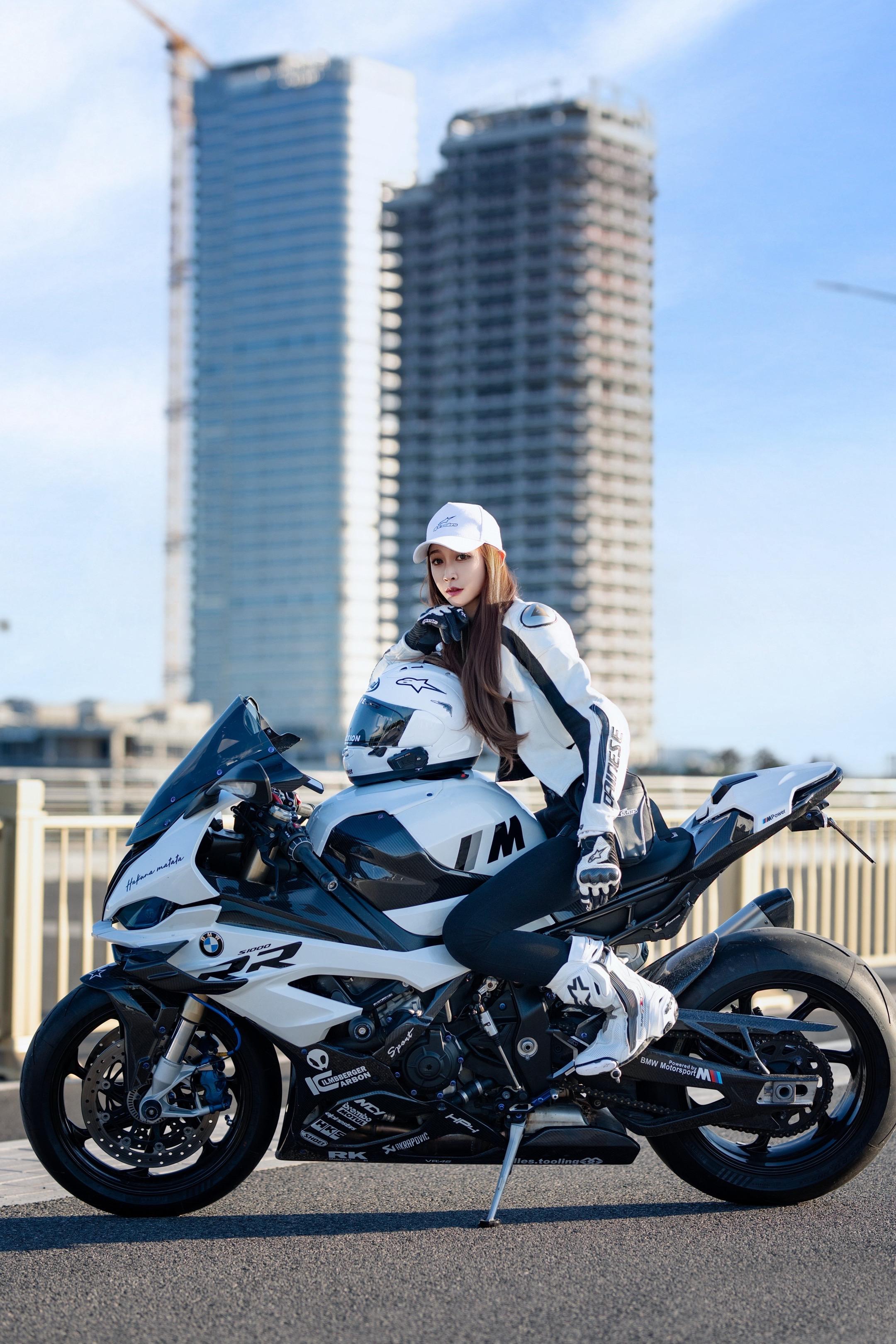 纵马踏花向自由。📷