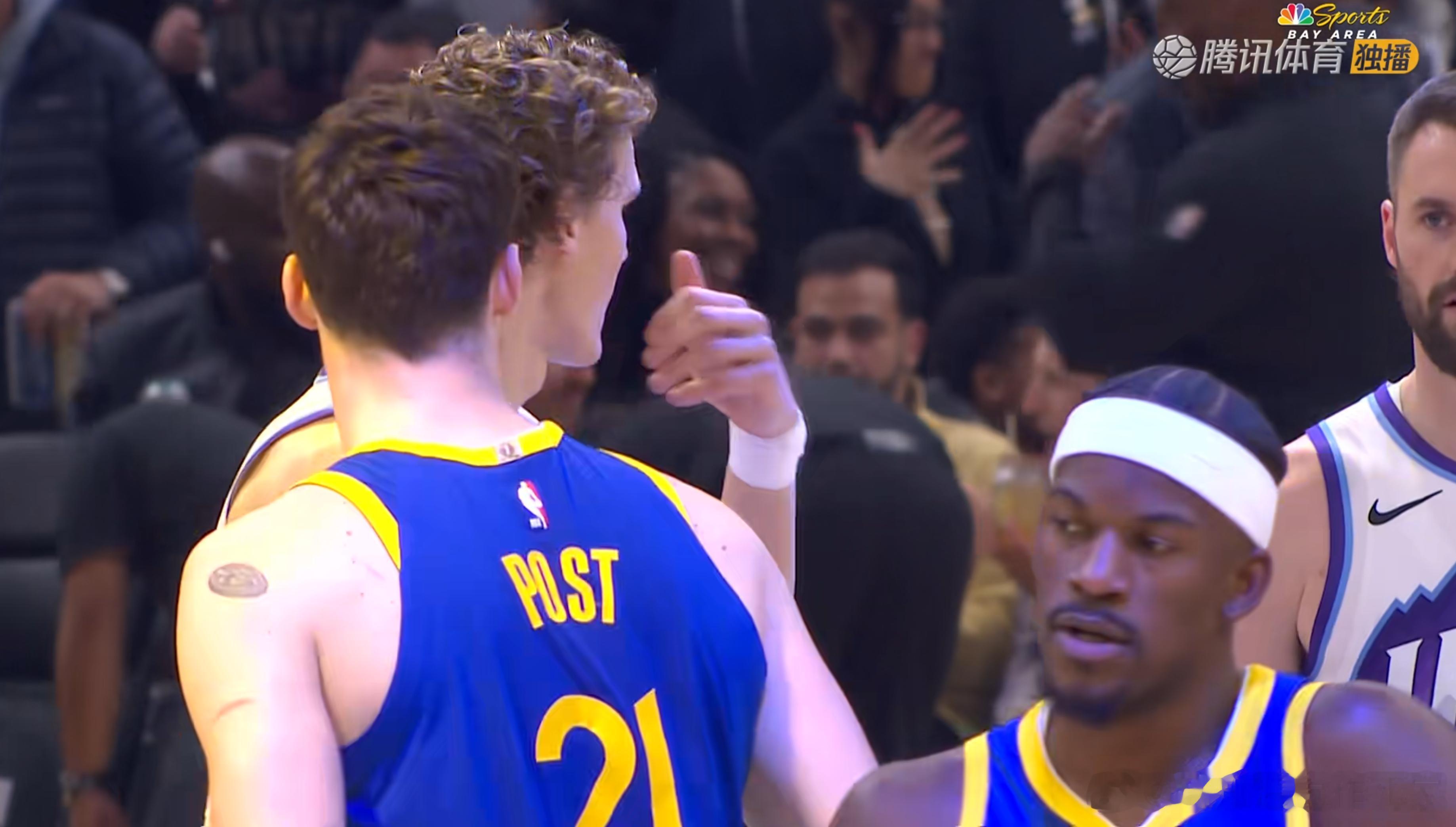 马卡好像比波斯特高？（巴特勒：下次截图把我P掉） 